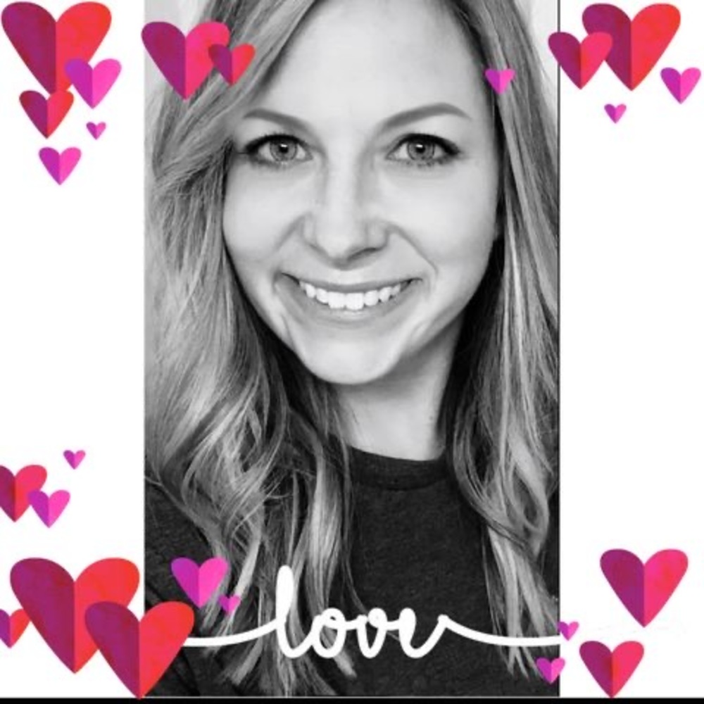 Meet your Posher, Courtney
